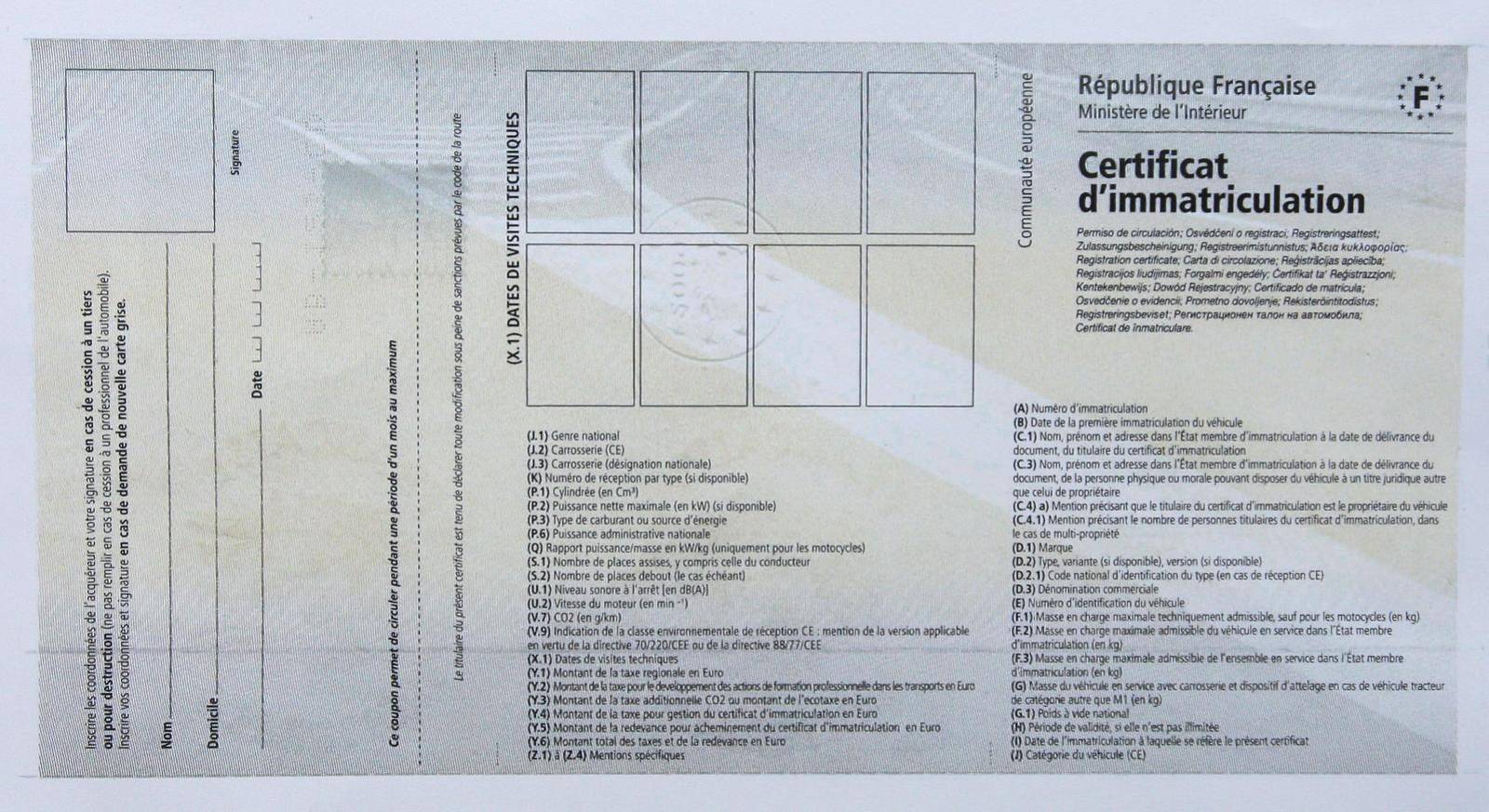 découvrez tout ce qu'il faut savoir sur le coût de la carte grise en 2023 : les tarifs, les changements législatifs et les astuces pour faire des économies lors de l'immatriculation de votre véhicule.