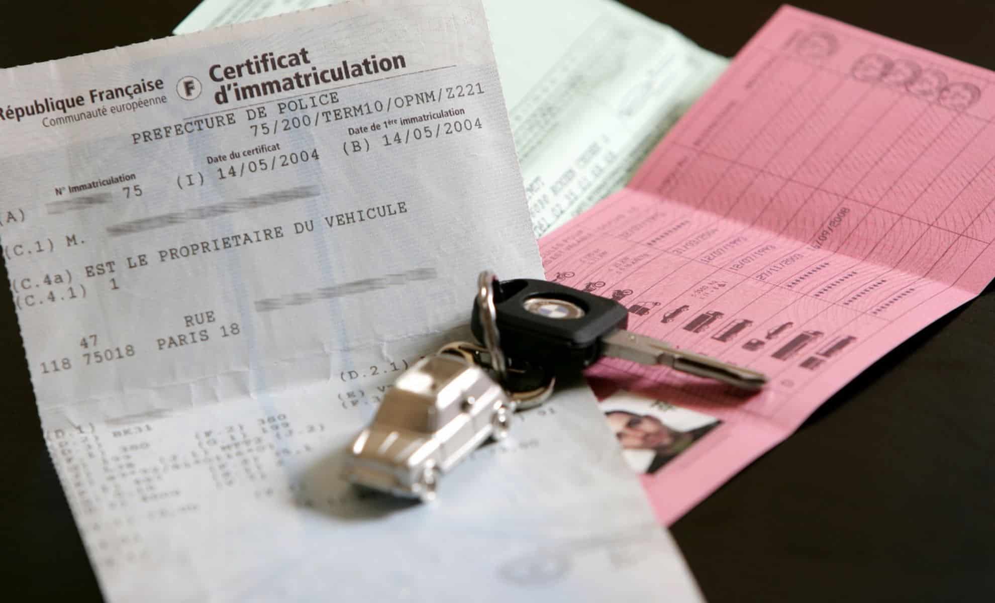 découvrez les tarifs de la carte grise en 2023 : tout ce qu'il faut savoir sur les coûts, les critères de calcul et les démarches à suivre pour obtenir votre certificat d'immatriculation en toute simplicité.