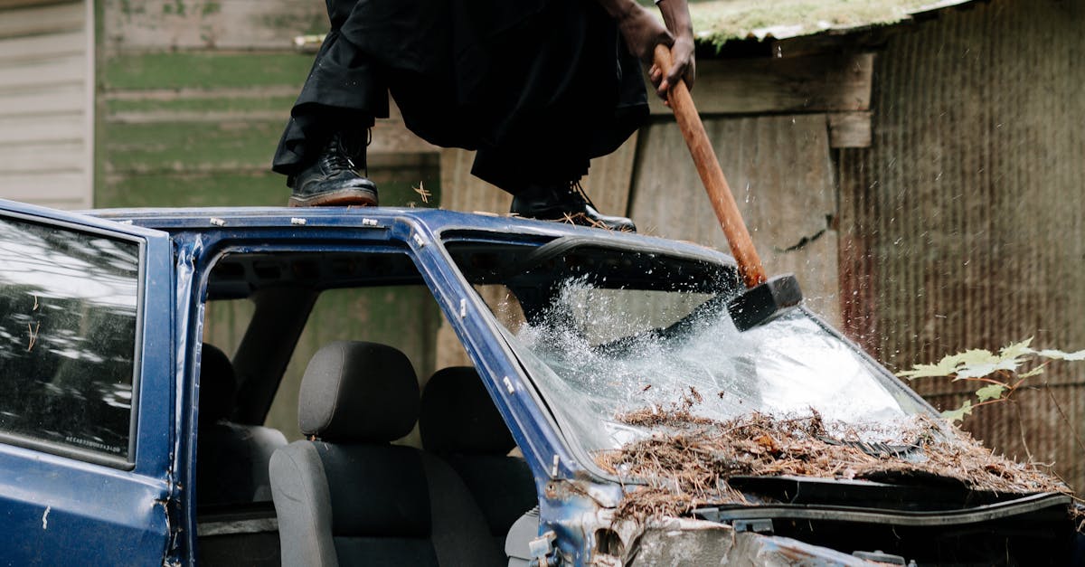 découvrez nos services de démolition automobile, offrant des solutions durables pour le recyclage de véhicules hors d'usage. nous nous occupons de tout, de l'enlèvement à la dépollution, tout en respectant l'environnement.