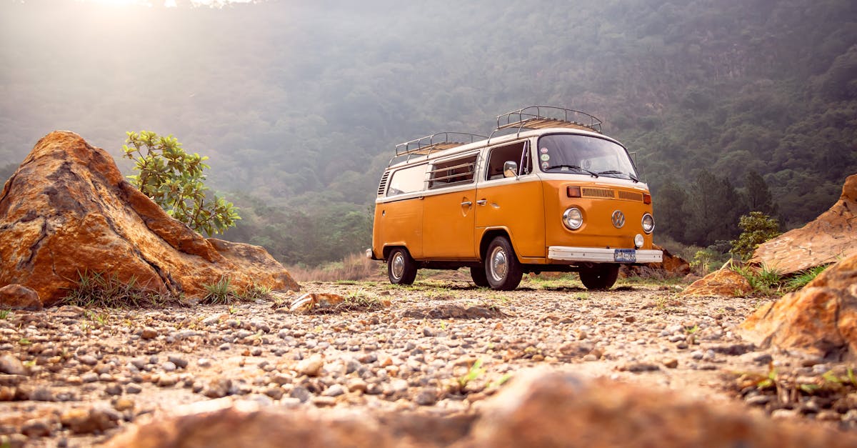 découvrez la liberté d'aventure avec un campervan ! partez à la conquête de paysages magnifiques tout en profitant du confort d'un véhicule tout-en-un. idéal pour les passionnés de road trips et de nature, un campervan vous offre la flexibilité de voyager à votre rythme. explorez de nouveaux horizons et créez des souvenirs inoubliables.