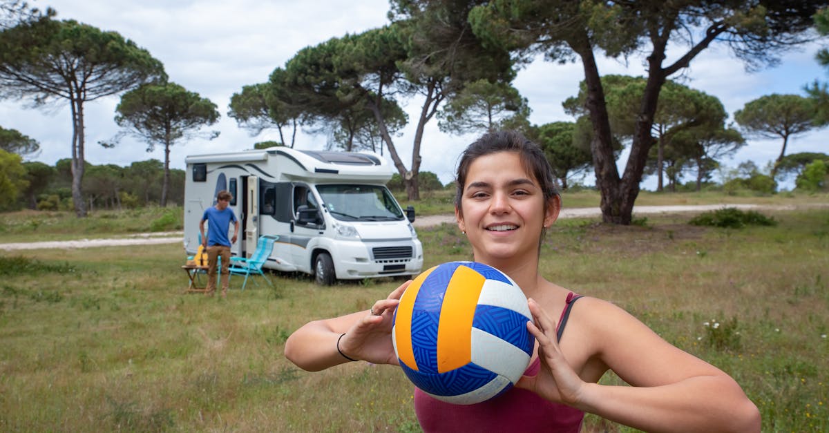 découvrez notre concessionnaire de camping-cars, votre destination idéale pour trouver le véhicule de vos rêves. profitez d'un large choix de modèles, de conseils d'experts et d'un service après-vente de qualité pour des aventures inoubliables sur la route.