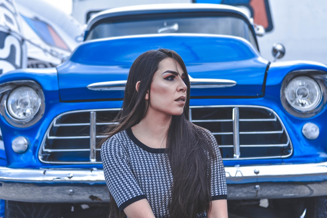 découvrez l'univers fascinant des voitures classiques. plongez dans l'histoire et la beauté de ces véhicules emblématiques qui ont marqué leur époque, alliant performance, style et passion pour l'automobile.