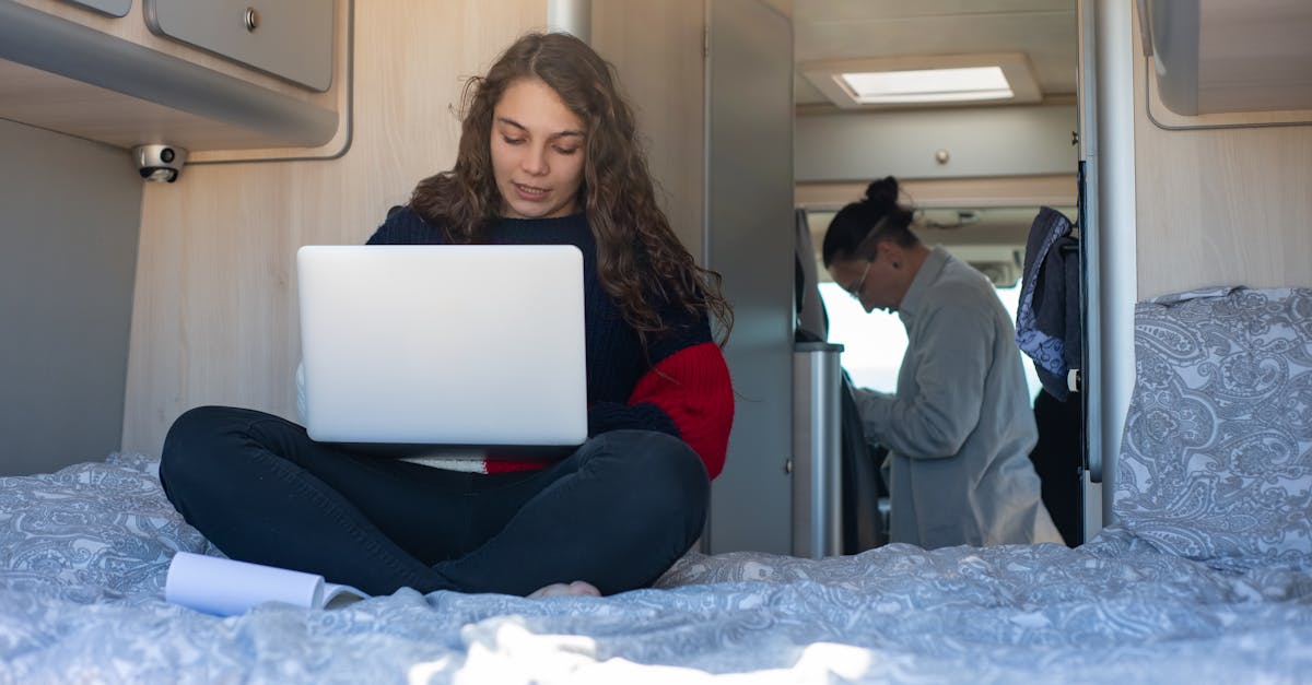 découvrez les meilleurs concessionnaires de camping-cars en france, offrant un large choix de modèles, des conseils d'experts et des services personnalisés pour vos aventures sur la route.