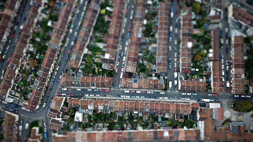 découvrez tout ce qu'il faut savoir sur les voitures volées, leur prévention, les conséquences légales et les mesures pour récupérer votre véhicule. protégez-vous contre le vol automobile grâce à nos conseils pratiques.